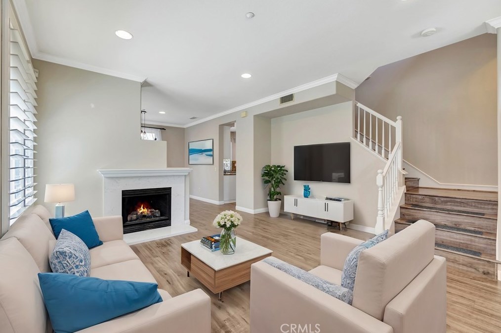 7079 Depoe Ct, Huntington Beach, CA 92648