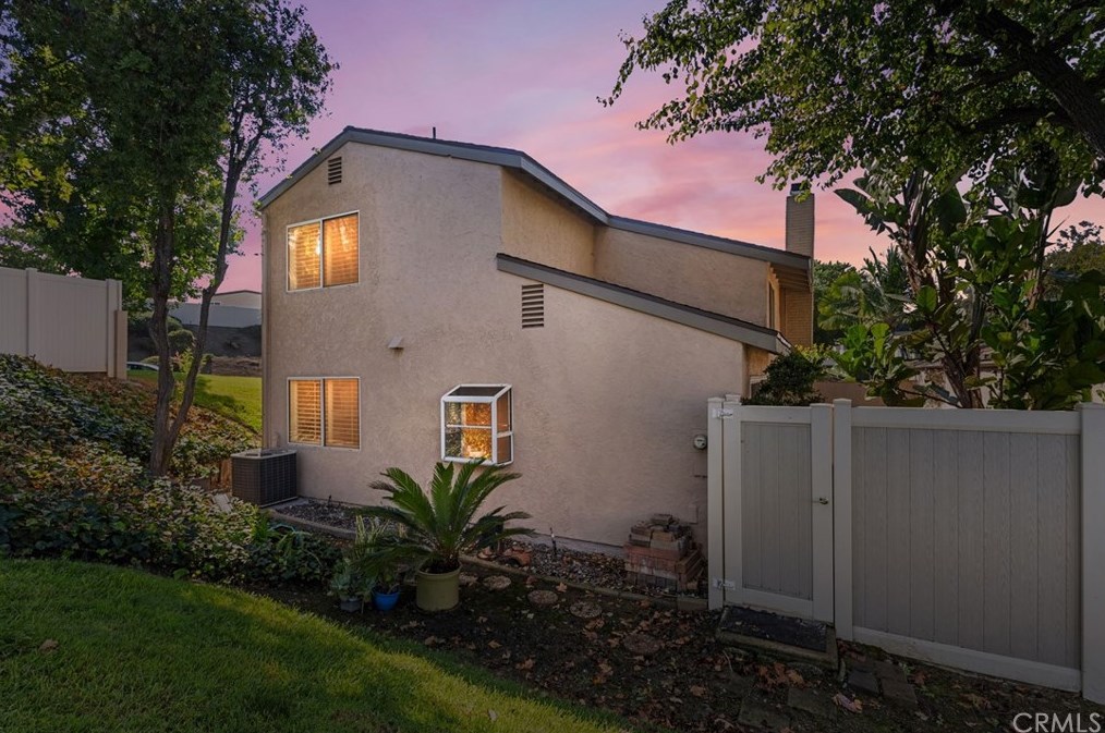 2809 Gingerwood Cir, Fullerton, CA 92835