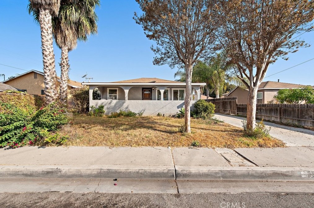 205 Adams St, Santa Ana, CA 92707-3507