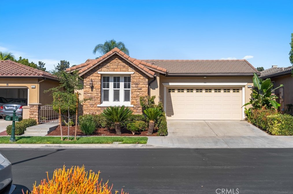 11 Saintsbury, Irvine, CA 92602