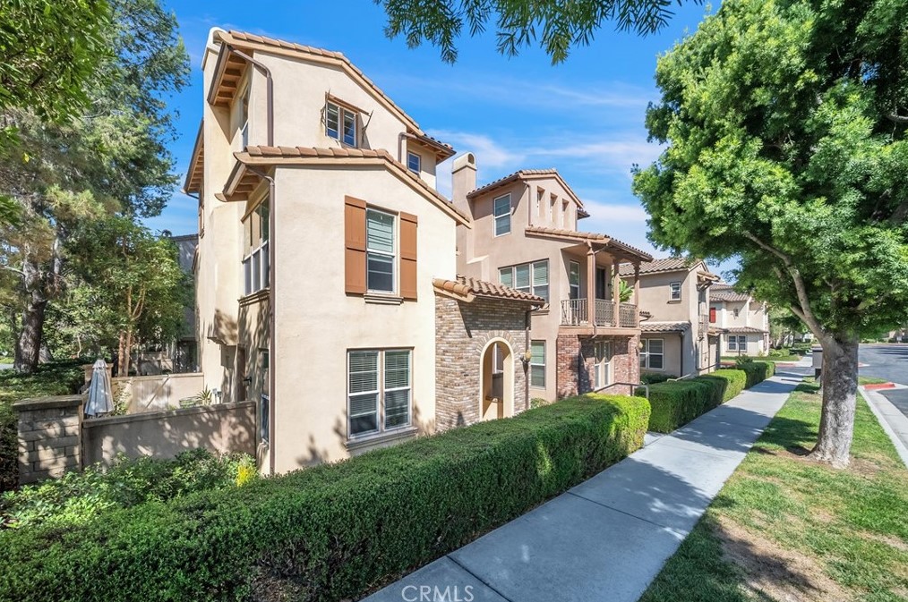 201 Tall Oak, Irvine, CA 92603