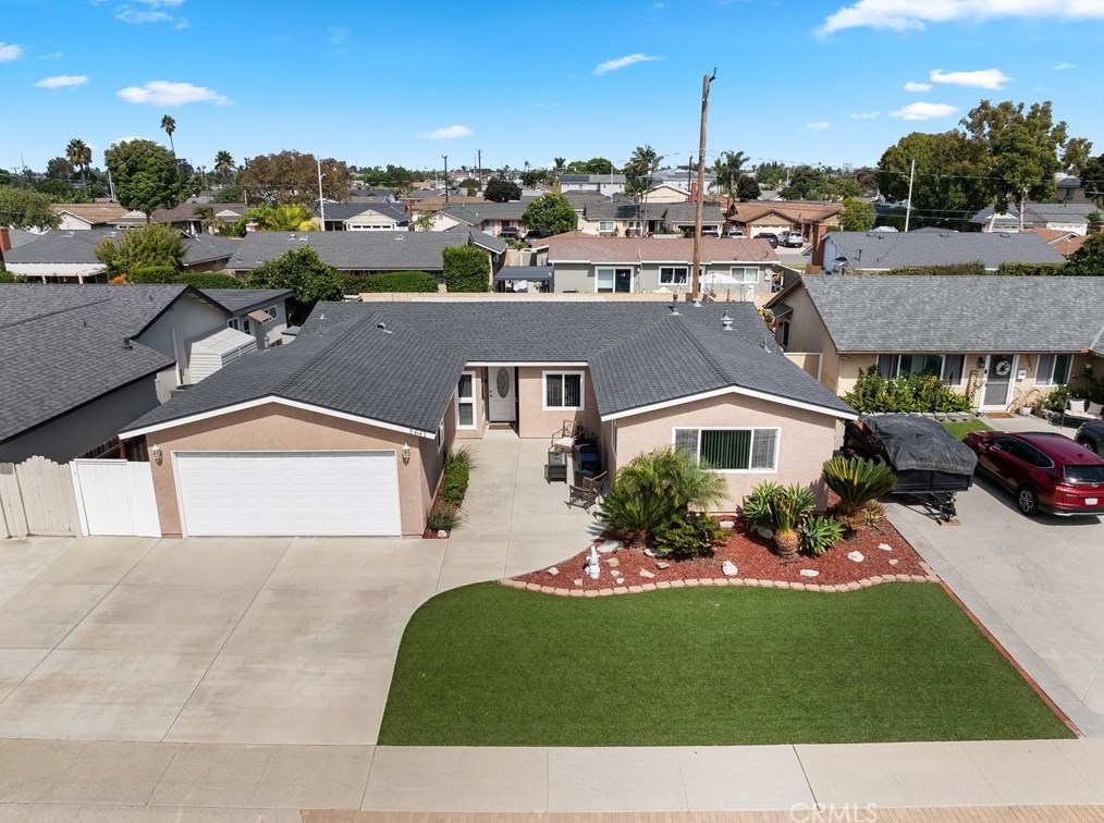 5641 Spa Dr, Huntington Beach, CA 92647