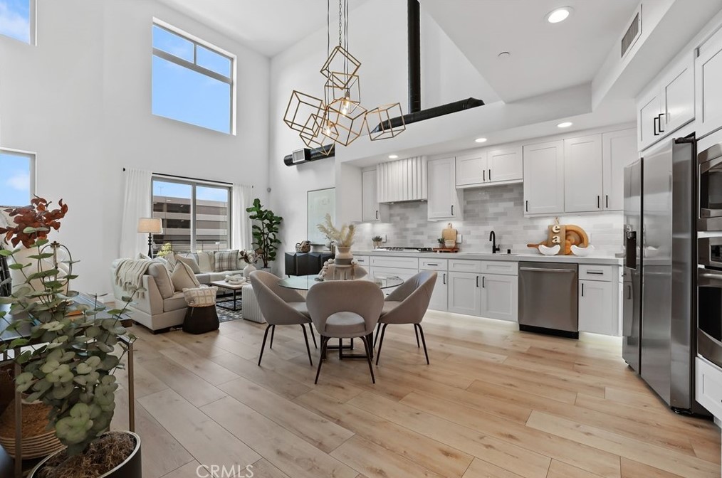 56 Soho, Irvine, CA 92612