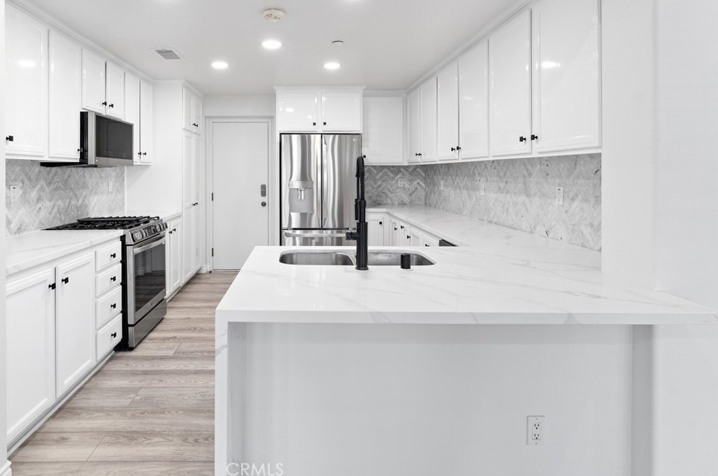 197 Lockford, Irvine, CA 92602
