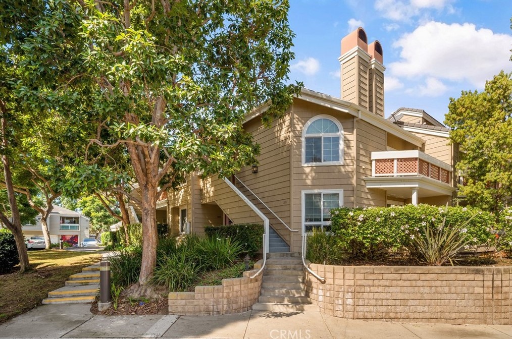 19372 Sunray Ln #206, Huntington Beach, CA 92648