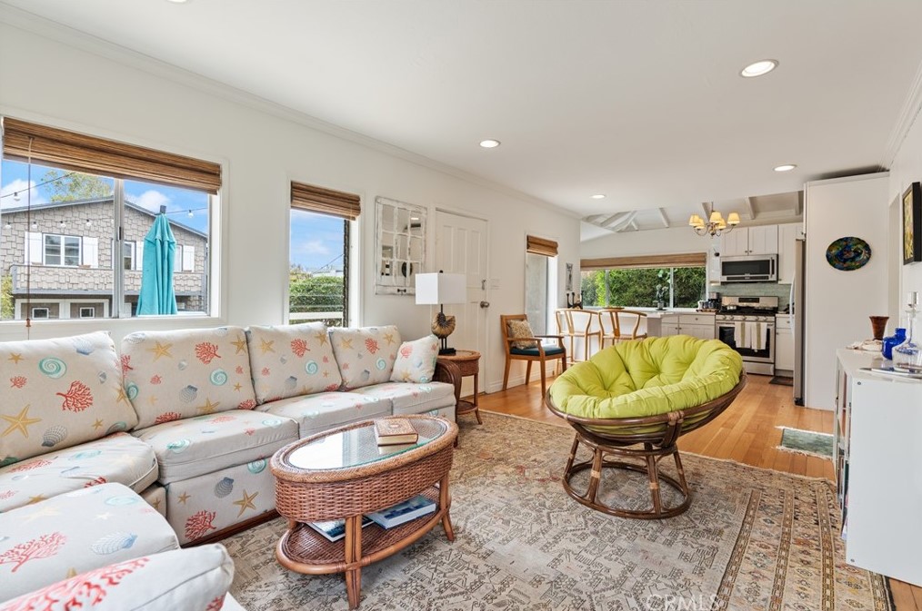 31641 2nd Ave, Laguna Beach, CA 92651