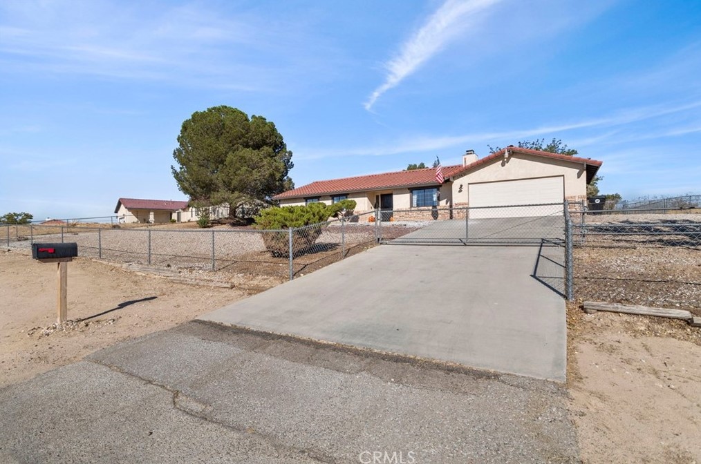 13631 1st Ave, Victorville, CA 92395