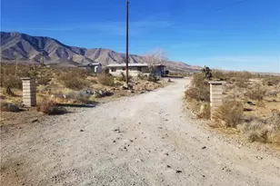 31072 Azurite Rd, Lucerne Valley, CA 92356 - Photo 2