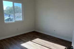 839 N Summit Ave, Pasadena, CA 91103 - Photo 22