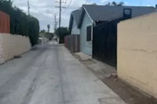 1142 E 66th St, Inglewood, CA 90302 - Photo 6