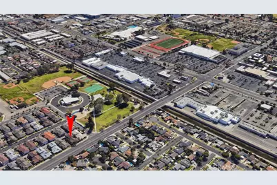 16722 Goldenwest Street, Huntington Beach, CA 92647 - Photo 50