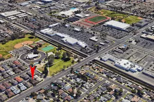 16722 Goldenwest St, Huntington Beach, CA 92647 - Photo 50