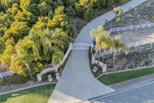 37305 Calle De Lobo, Murrieta, CA 92562 - Photo 6