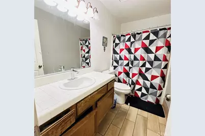 15055 Danielle Way, Lake Elsinore, CA 92530 - Photo 20