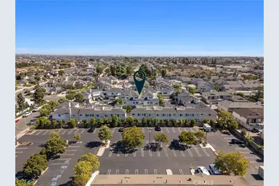 18723 Chapel Lane, Huntington Beach, CA 92646 - Photo 4