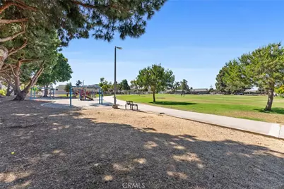 18723 Chapel Lane, Huntington Beach, CA 92646 - Photo 42