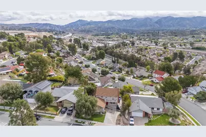 28414 Winterdale Drive, Canyon Country, CA 91387 - Photo 28