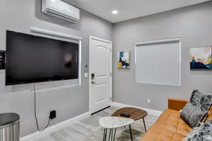 408 S Flower St, Santa Ana, CA 92703 - Photo 42