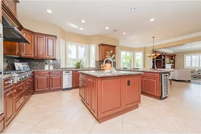 18640 Seabiscuit Run, Yorba Linda, CA 92886 - Photo 10
