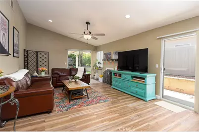 23898 Via Pamilla, Murrieta, CA 92562 - Photo 12
