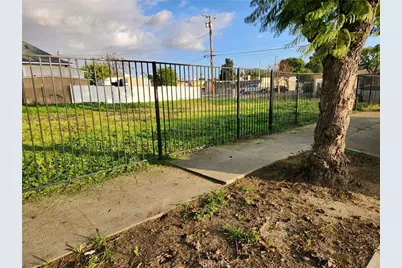 400 E 4th Street, Pomona, CA 91766 - Photo 2