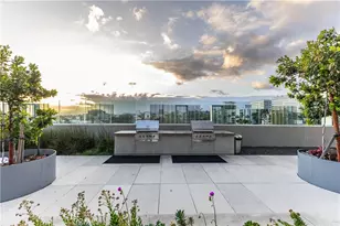 889 Francisco St, Los Angeles, CA 90017 - Photo 32