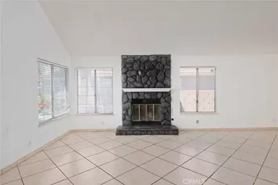42934 Fenner Avenue, Lancaster, CA 93536 - Photo 4