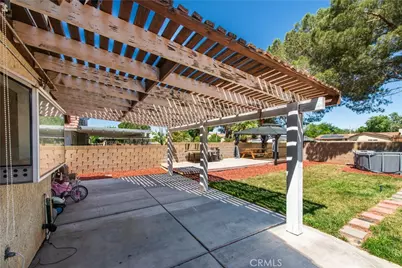 42934 Fenner Avenue, Lancaster, CA 93536 - Photo 22