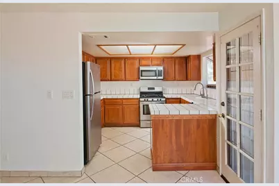 42934 Fenner Avenue, Lancaster, CA 93536 - Photo 10