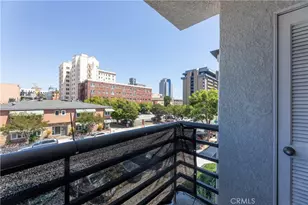 327 Chestnut Ave, Long Beach, CA 90802 - Photo 24
