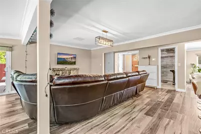 8544 Saloma Avenue, Panorama City, CA 91402 - Photo 14