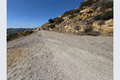 8 Thompson Avenue, Chatsworth, CA 91311 - Photo 6