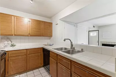 25712 Le Parc #7, Lake Forest, CA 92630 - Photo 14