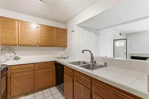 25712 Le Parc, Lake Forest, CA 92630 - Photo 14