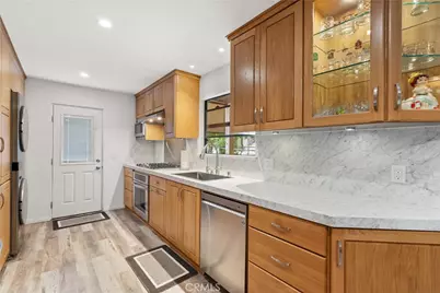 3654 4th Avenue, La Crescenta, CA 91214 - Photo 8