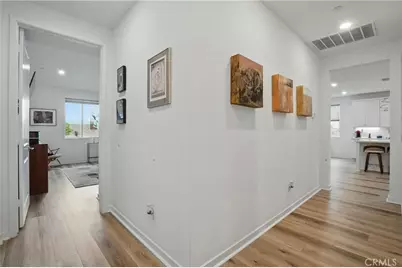 28410 Orange Park Drive, Castaic, CA 91384 - Photo 8