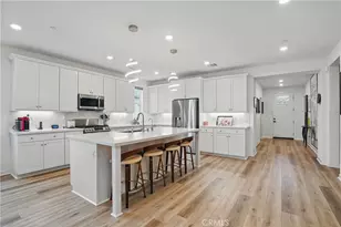 28410 Orange Pk Dr, Castaic, CA 91384 - Photo 6