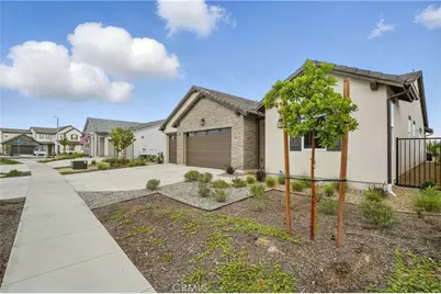 28410 Orange Park Drive, Castaic, CA 91384 - Photo 2