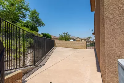 17122 Broken Rock Court, Riverside, CA 92503 - Photo 40
