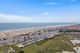 21851 Newland St, Huntington Beach, CA 92646 - Photo 12