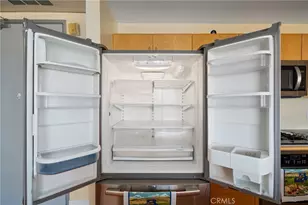 285 W 6th St, San Pedro, CA 90731 - Photo 28