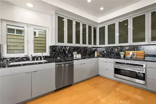 1554 E Oceanfront, Newport Beach, CA 92661 - Photo 14