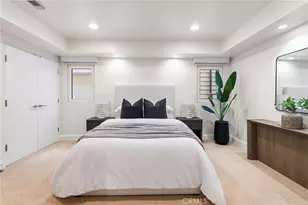 1554 E Oceanfront, Newport Beach, CA 92661 - Photo 18