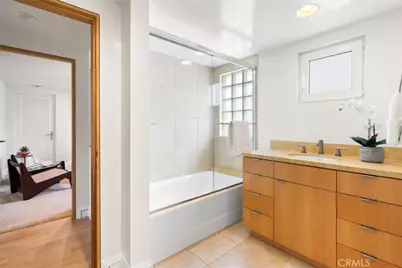 1554 E Oceanfront, Newport Beach, CA 92661 - Photo 22