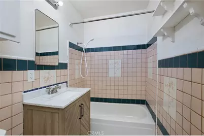 2210 W 7th Street, Santa Ana, CA 92703 - Photo 16