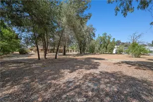 18561 Bert Rd, Riverside, CA 92508 - Photo 54