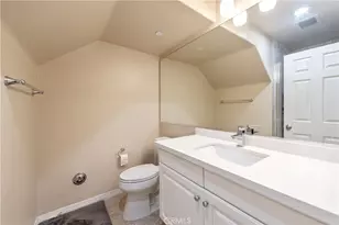 11 Travis Rd, Buena Park, CA 90621 - Photo 12