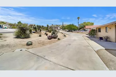 7575 Whitney Avenue, Yucca Valley, CA 92284 - Photo 18