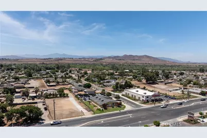 9240 Limonite Avenue, Jurupa Valley, CA 92509 - Photo 34