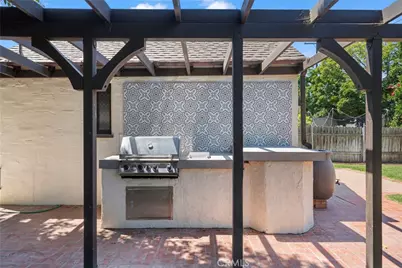 2404 N Poinsettia, Santa Ana, CA 92706 - Photo 34